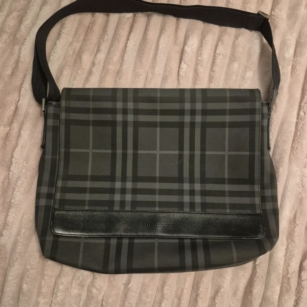 Authentic Burberry Smoked Check Messenger Bag - Charcoal/Black